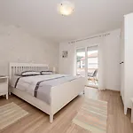 Mar Appartement Palit