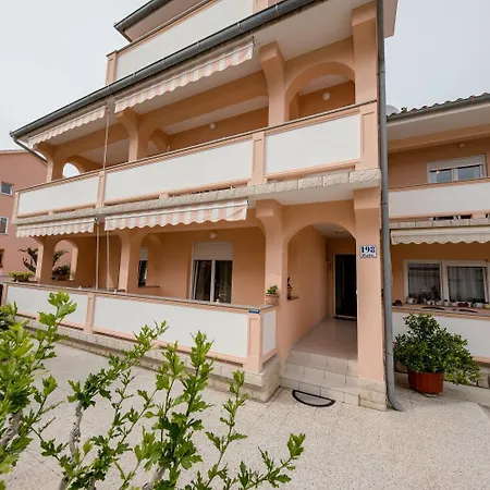 Mar Apartament *